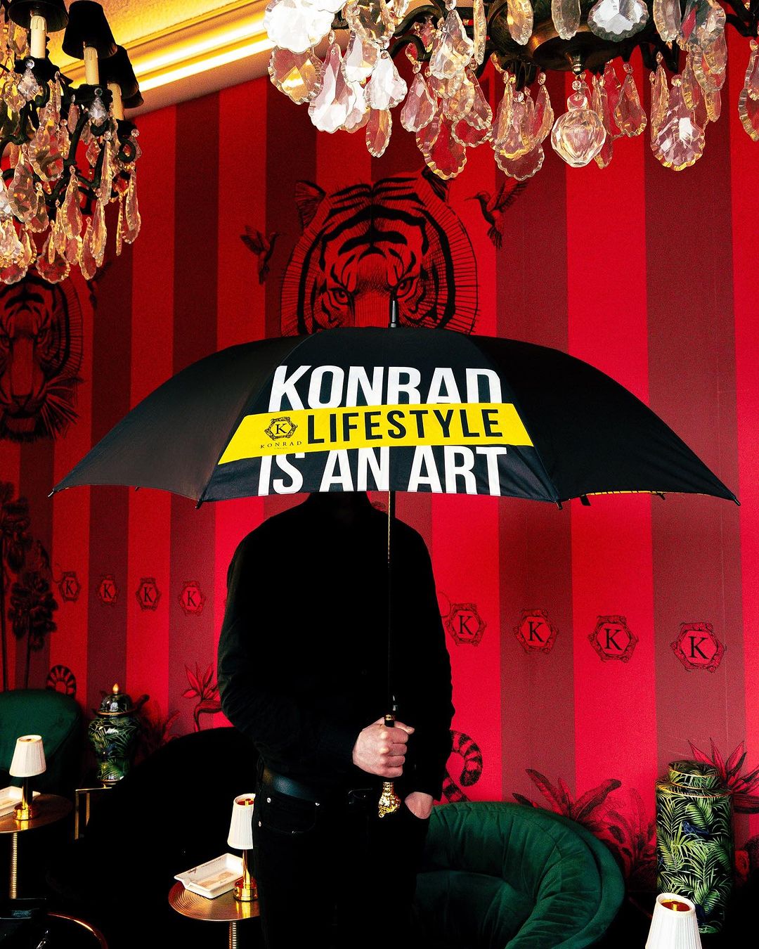 UMBRELLA "KONRAD LIFESTYLE IS AN ART" - BLACK & YELLOW