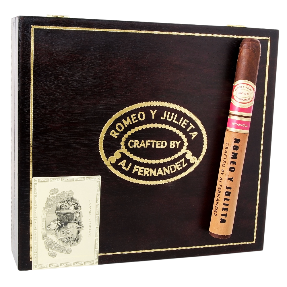 Romeo y Julieta "Crafted by AJ Fernandez" Churchill